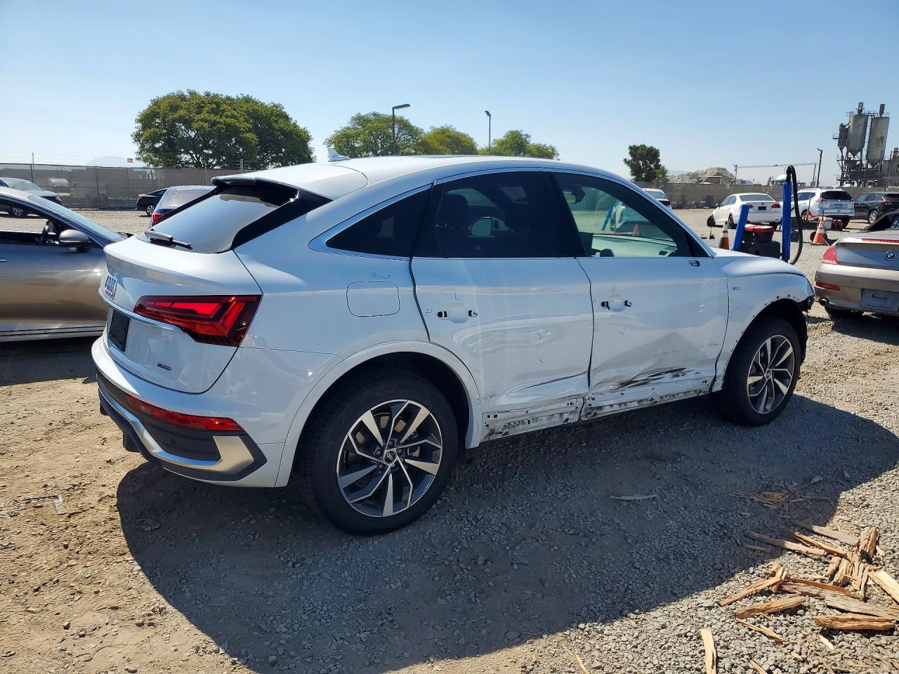 2022 AUDI Q5