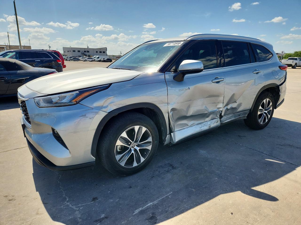 2020 TOYOTA HIGHLANDER XLE