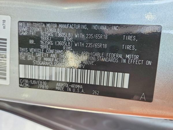2020 TOYOTA HIGHLANDER XLE