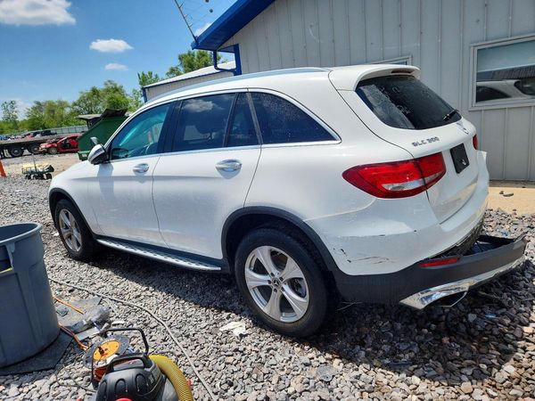 2018 MERCEDES-BENZ GLC GLC 300-4M