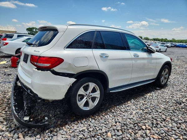 2018 MERCEDES-BENZ GLC GLC 300-4M