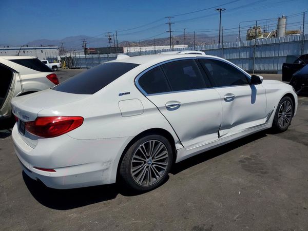 2018 BMW 530E