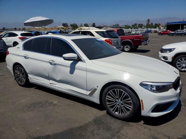 2018 BMW 530E