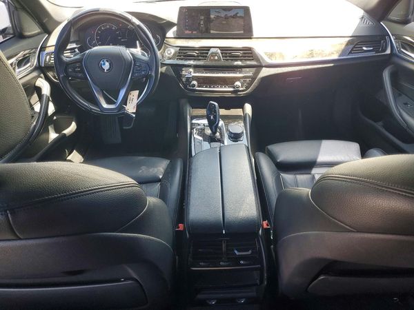 2018 BMW 530E