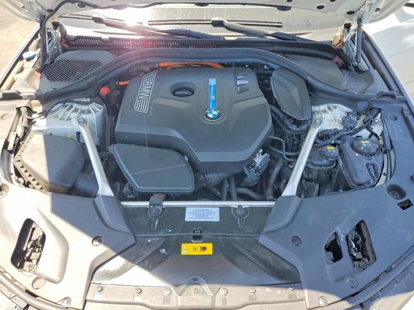 2018 BMW 530E
