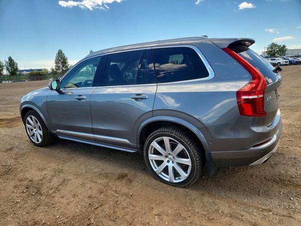 2016 VOLVO XC90