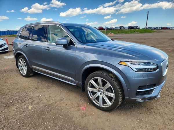2016 VOLVO XC90
