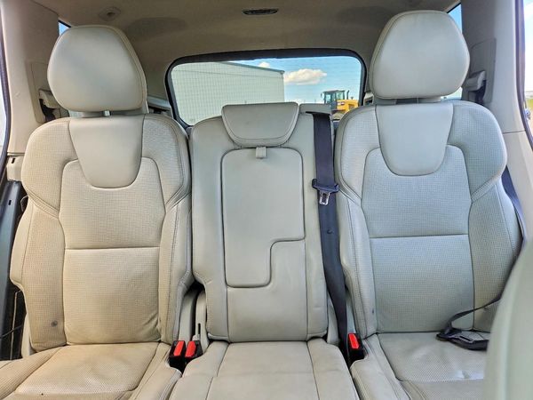 2016 VOLVO XC90