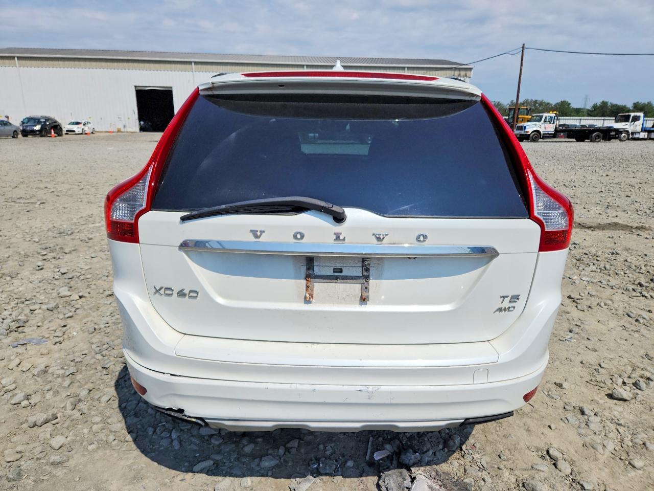 2016 VOLVO XC60