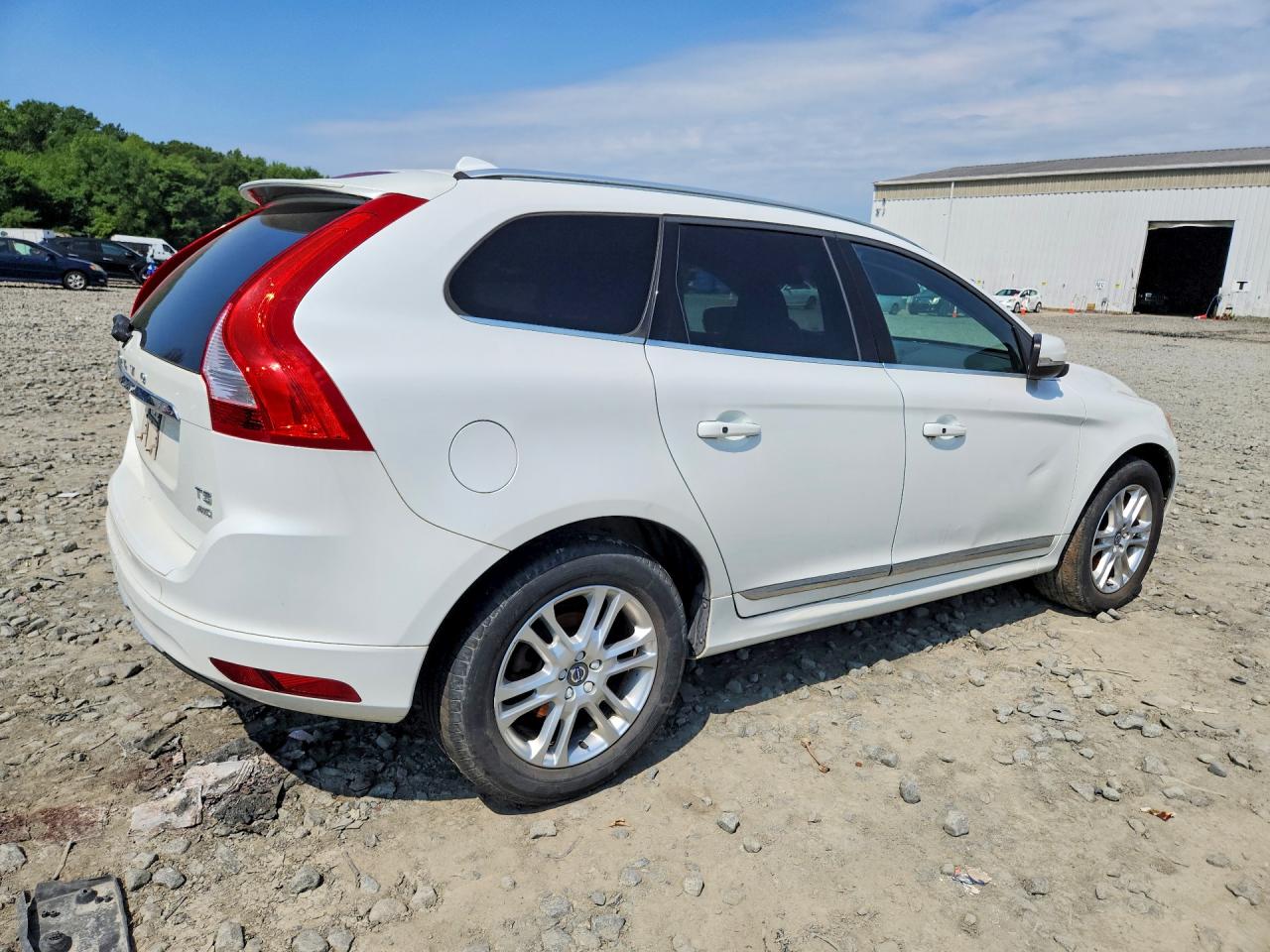 2016 VOLVO XC60