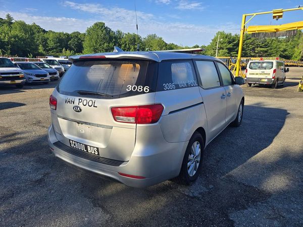 2018 KIA SEDONA L