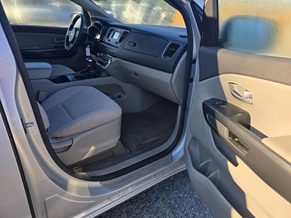 2018 KIA SEDONA L