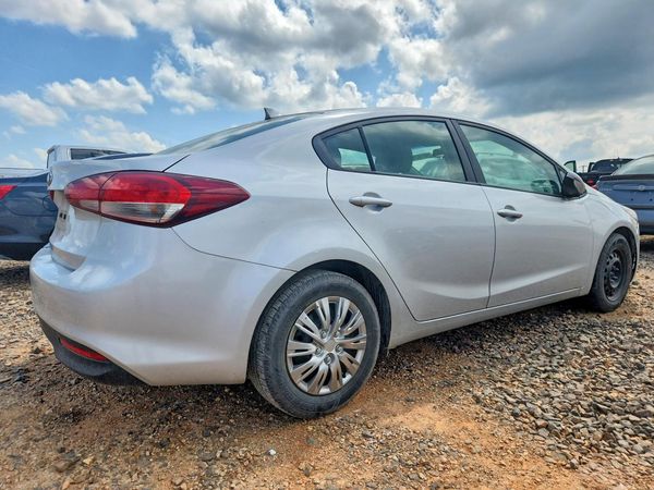 2017 KIA FORTE