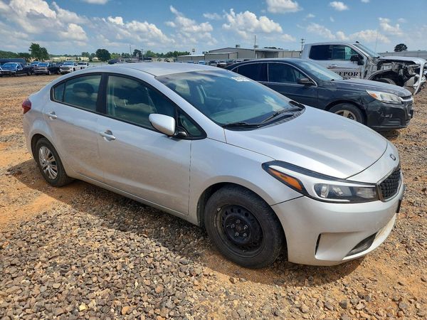2017 KIA FORTE