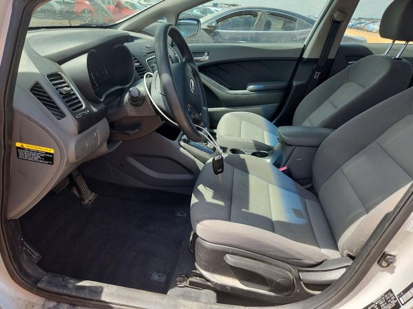2017 KIA FORTE