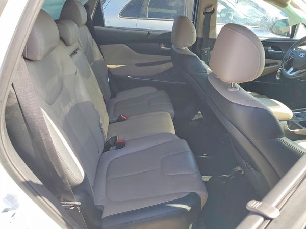 2019 HYUNDAI SANTA FE Limited, Ultimate