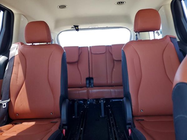 2025 KIA CARNIVAL
