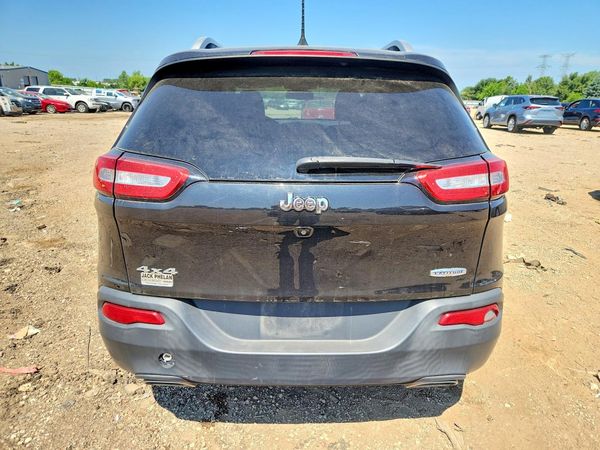 2016 JEEP CHEROKEE LATITUDE 4X4