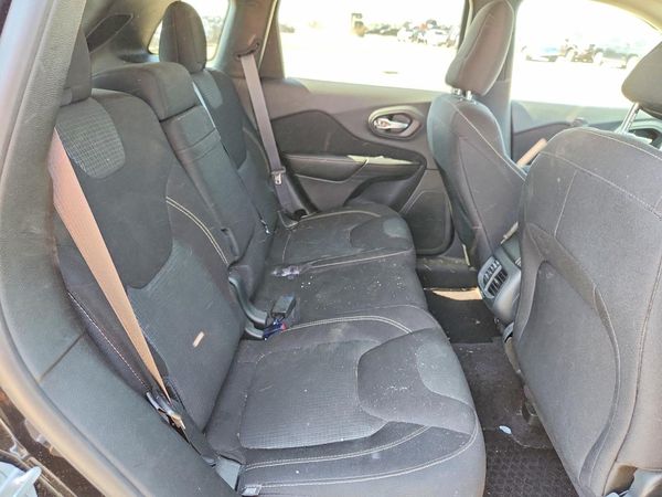 2016 JEEP CHEROKEE LATITUDE 4X4