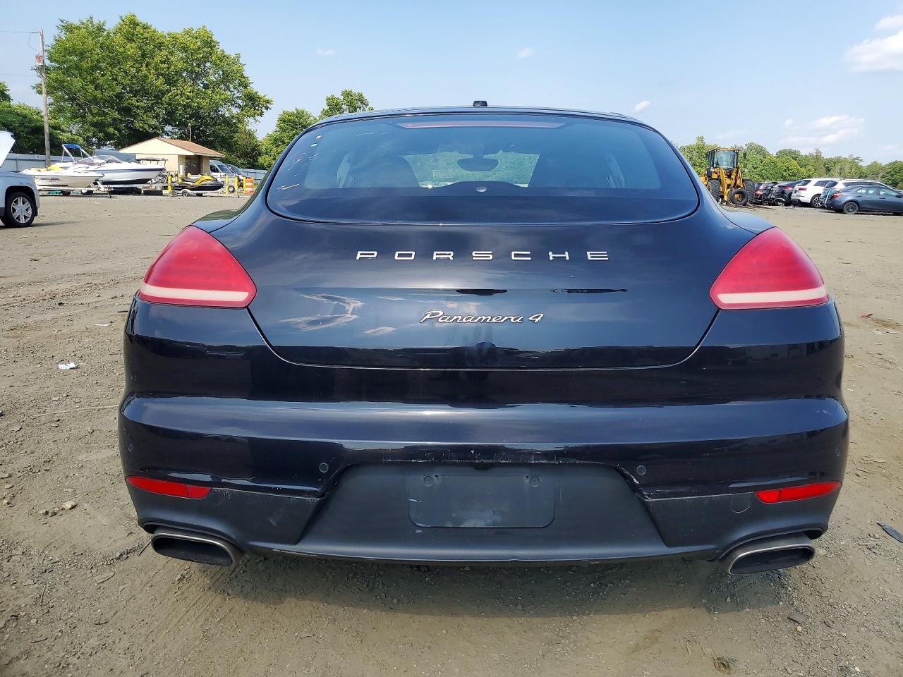 2016 PORSCHE PANAMERA Base (2WD), 4 (4WD)