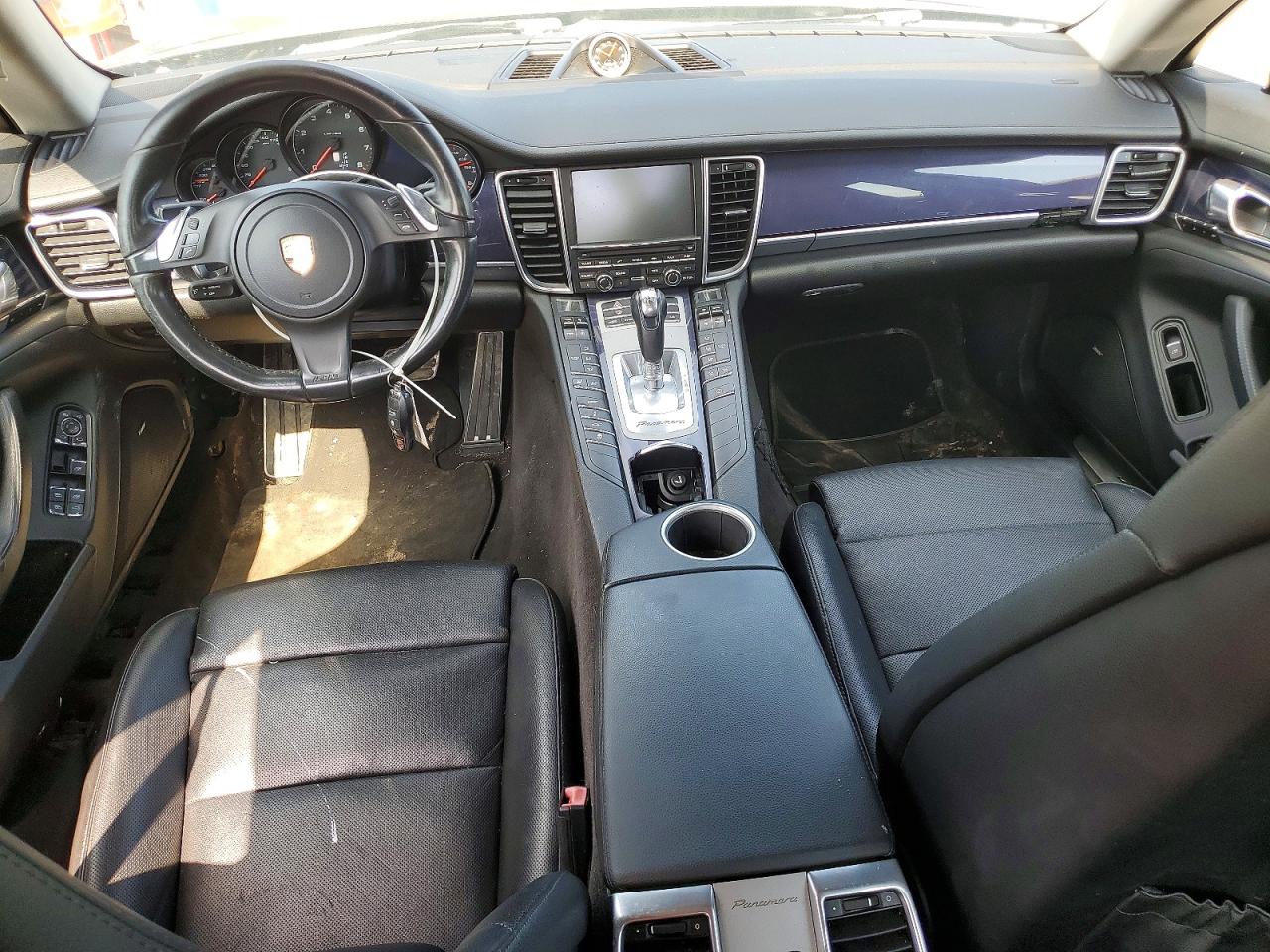 2016 PORSCHE PANAMERA Base (2WD), 4 (4WD)