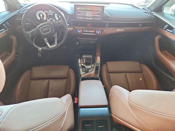 2021 AUDI A4 quattro Premium Plus