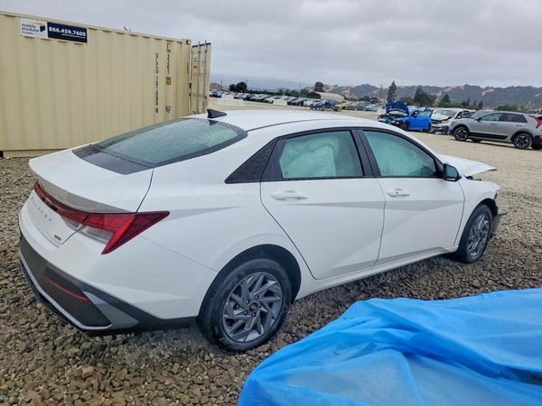 2026 HYUNDAI ELANTRA HYBRID