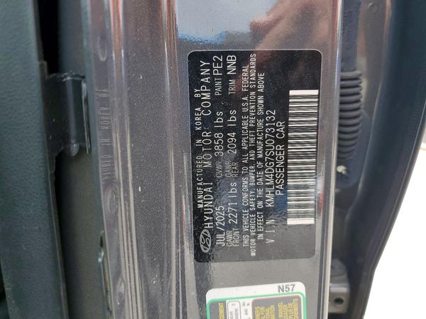 2025 HYUNDAI ELANTRA SEL Sport