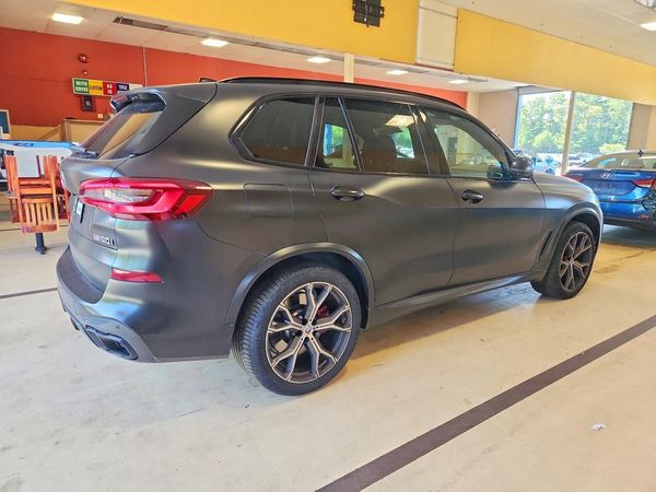 2023 BMW X5 M50i