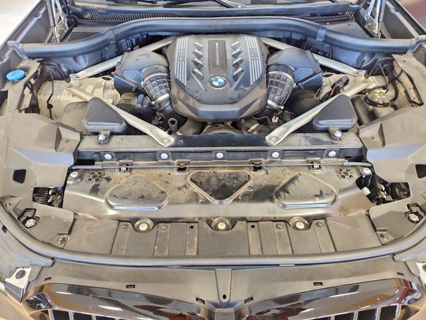 2023 BMW X5 M50i