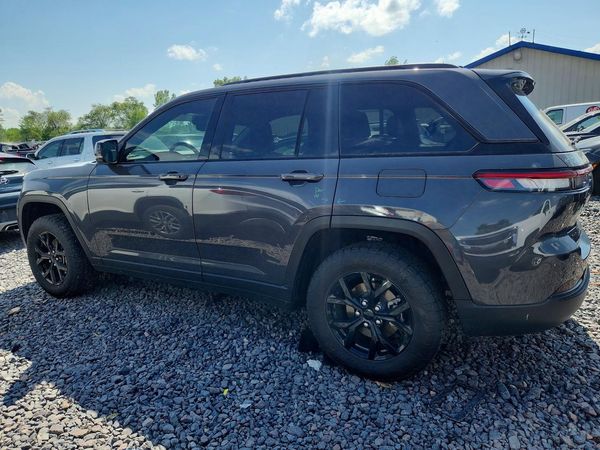 2024 JEEP GRAND CHEROKEE LAREDO 4X4