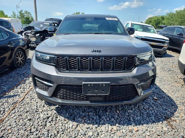 2024 JEEP GRAND CHEROKEE LAREDO 4X4
