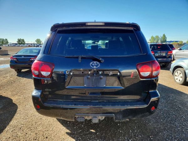 2018 TOYOTA SEQUOIA