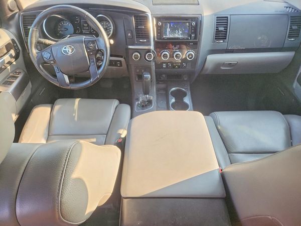 2018 TOYOTA SEQUOIA