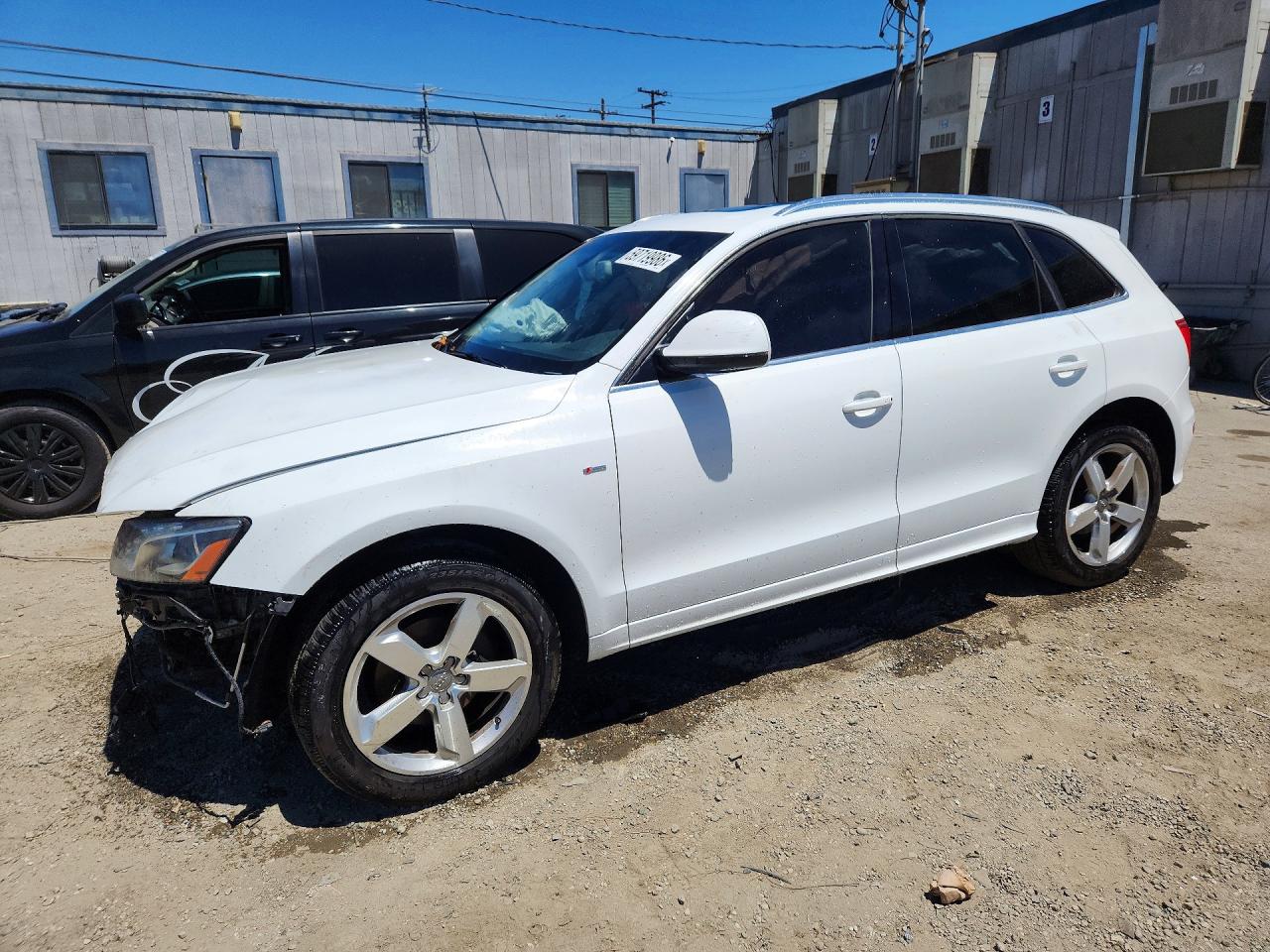 2012 AUDI Q5 Premium Plus