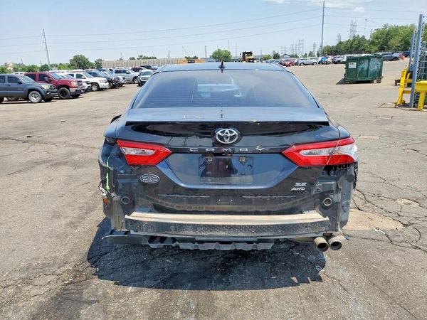 2020 TOYOTA CAMRY