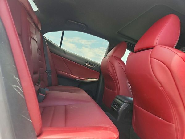 2017 LEXUS IS