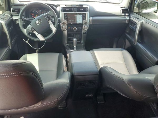 2024 TOYOTA 4RUNNER SR5 Prem
