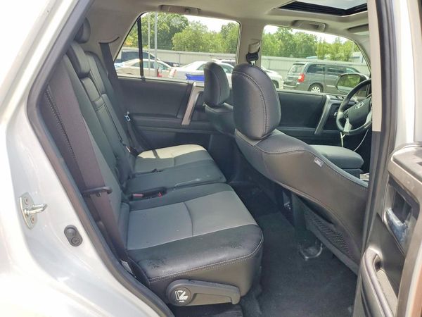 2024 TOYOTA 4RUNNER SR5 Prem