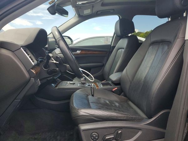 2018 AUDI Q5 quattro Premium