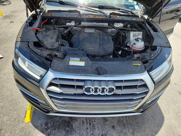 2018 AUDI Q5 quattro Premium