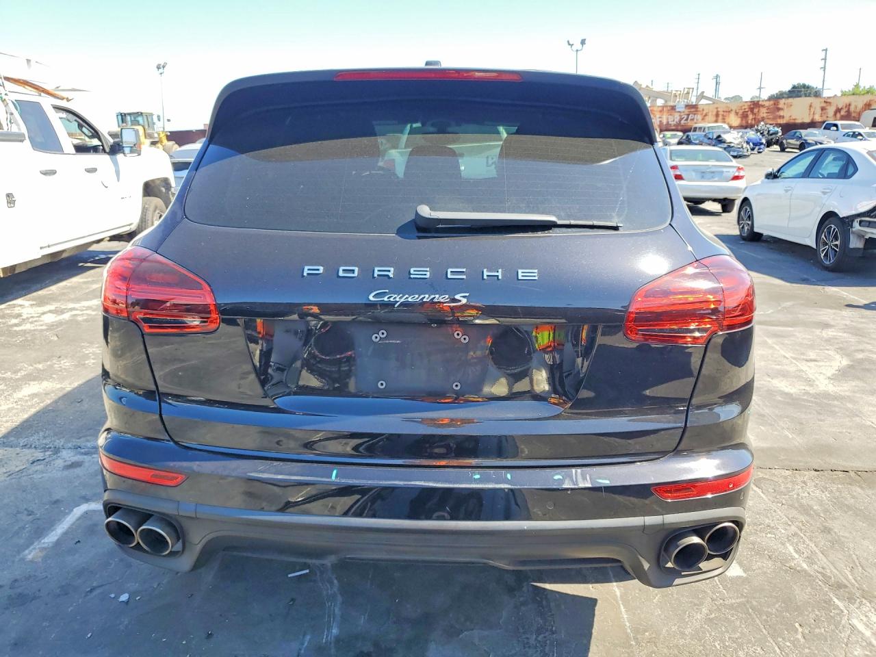 2015 PORSCHE CAYENNE