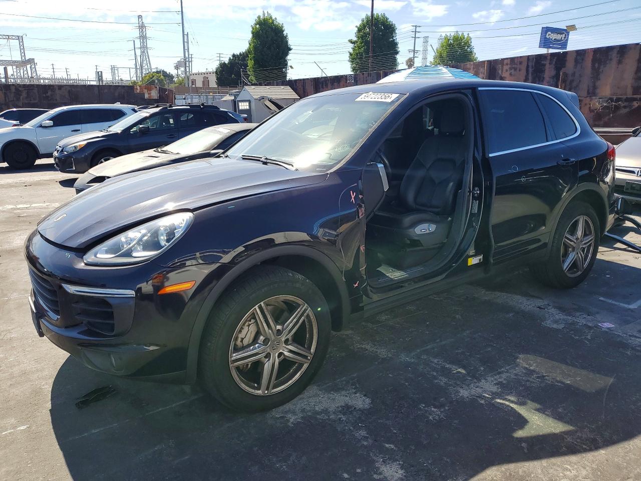 2015 PORSCHE CAYENNE