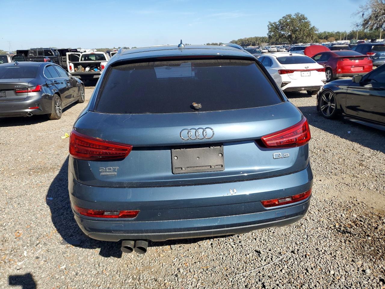 2017 AUDI Q3 quattro Premium
