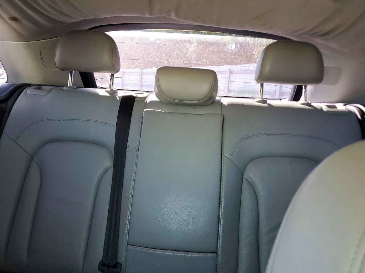 2017 AUDI Q3 quattro Premium