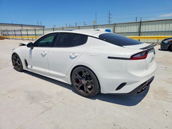 2019 KIA STINGER GT2