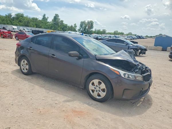 2017 KIA FORTE LX Base