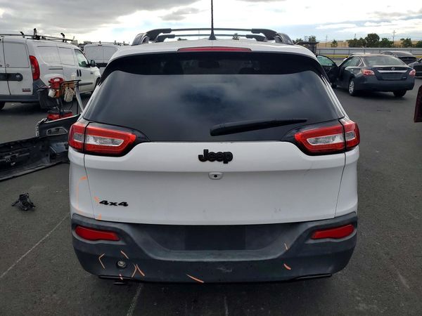2016 JEEP CHEROKEE LATITUDE 4X4