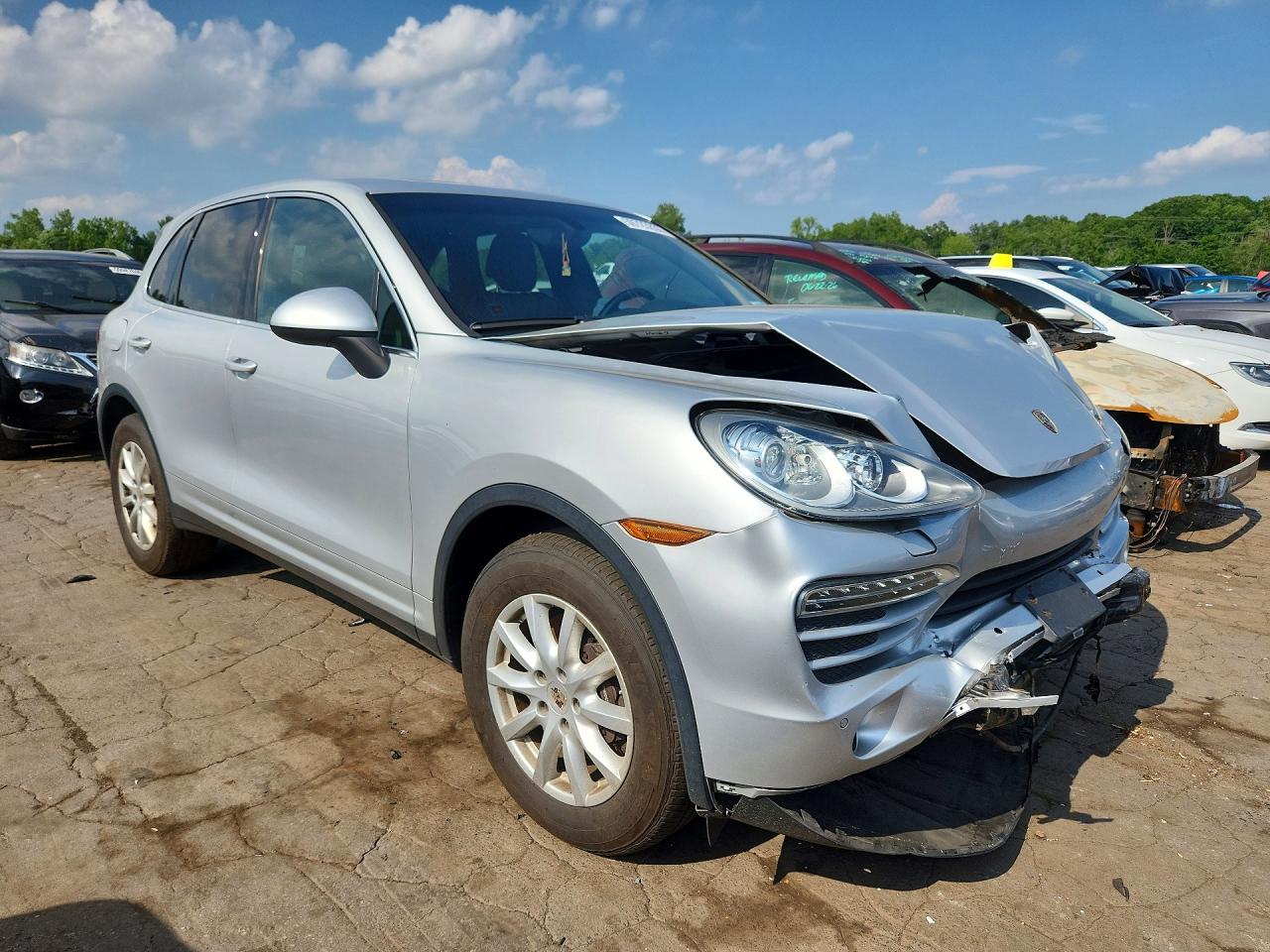 2012 PORSCHE CAYENNE