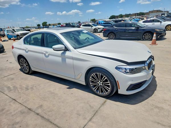 2019 BMW 530